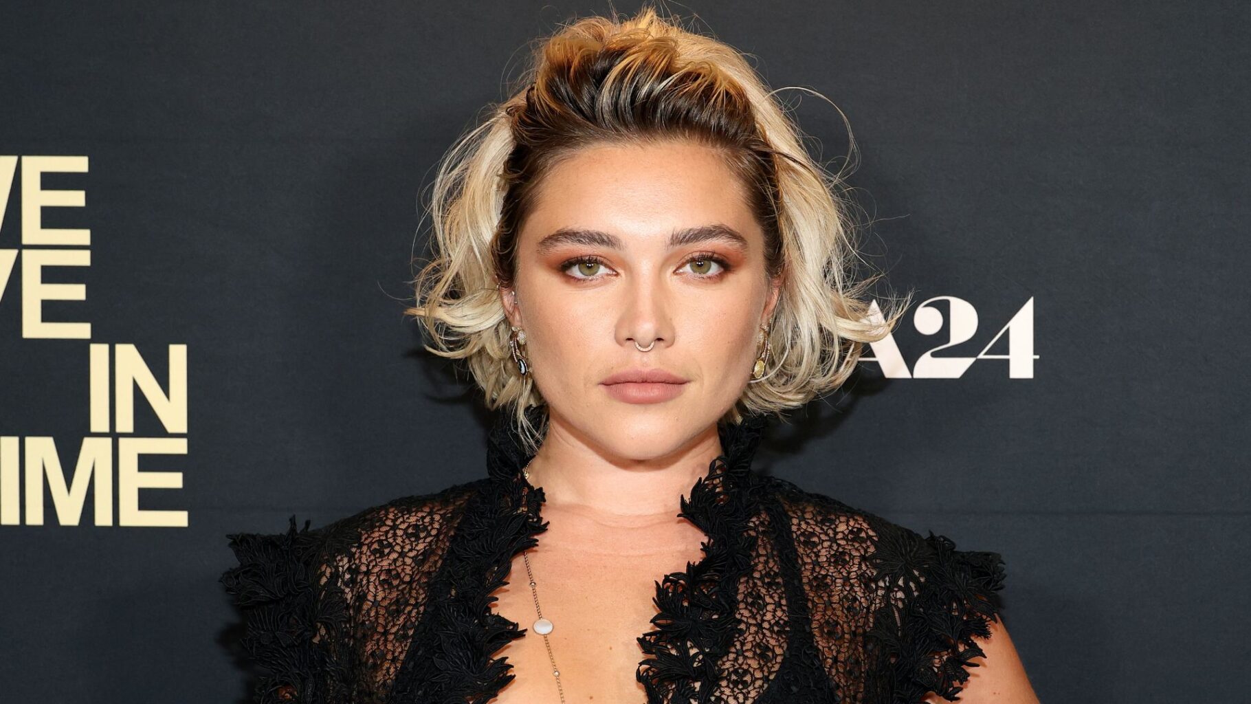 Florence Pugh vai estrelar adaptação de ‘A Biblioteca da Meia-Noite’