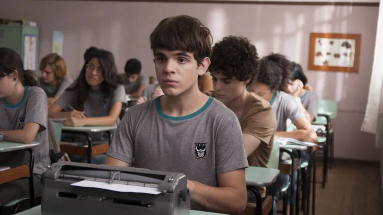 Capa Hoje Eu Quero Voltar Sozinho (2014)